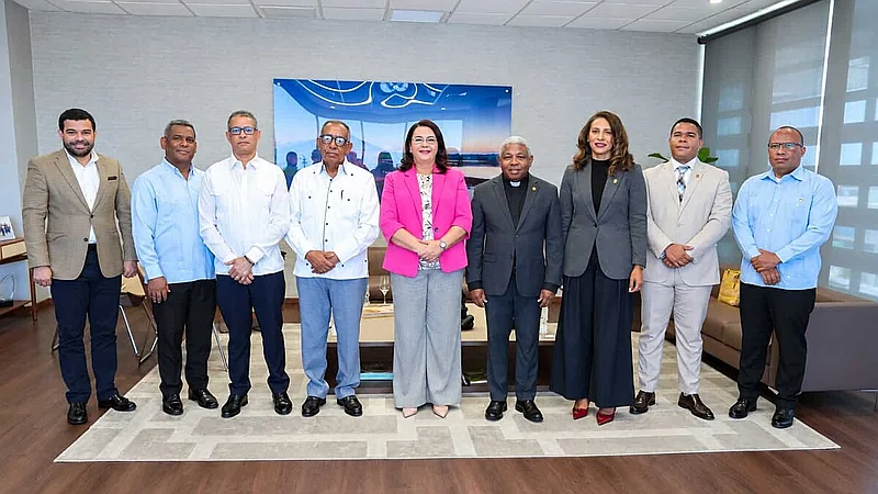Infotep y Ucateba diseñan modelo de gestión hotelera y formación turística para Escuela Guarocuya
