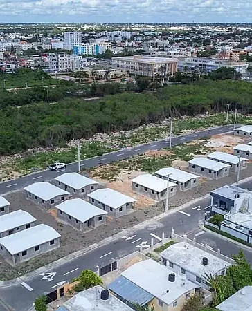 Central Romana alcanza 1,977 viviendas donadas a empleados en La Romana
