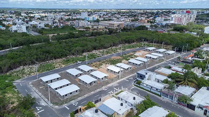 Central Romana alcanza 1,977 viviendas donadas a empleados en La Romana