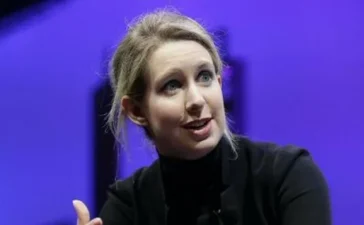 El documental de Elizabeth Holmes triunfa en taquilla y apunta al Óscar