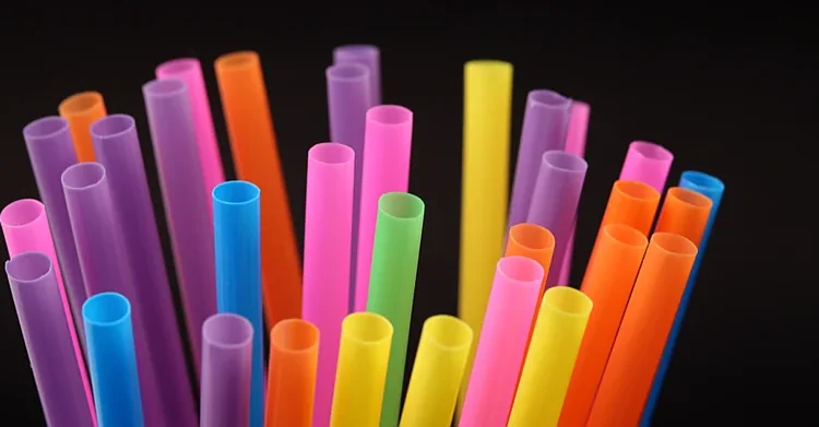 República Dominicana avanza hacia la prohibición escalonada de plásticos de un solo uso