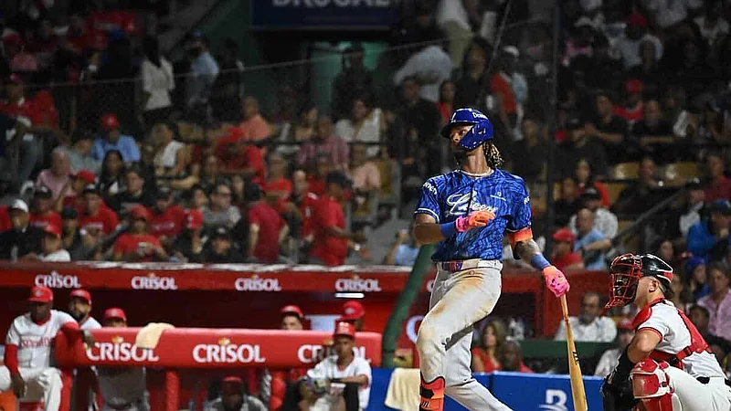 Poder azul: Licey castiga 14-1 a Gigantes con festival de jonrones