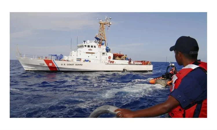 Naufragio en el Canal de la Mona: 63 repatriados, tres muertos y una docena desaparecida