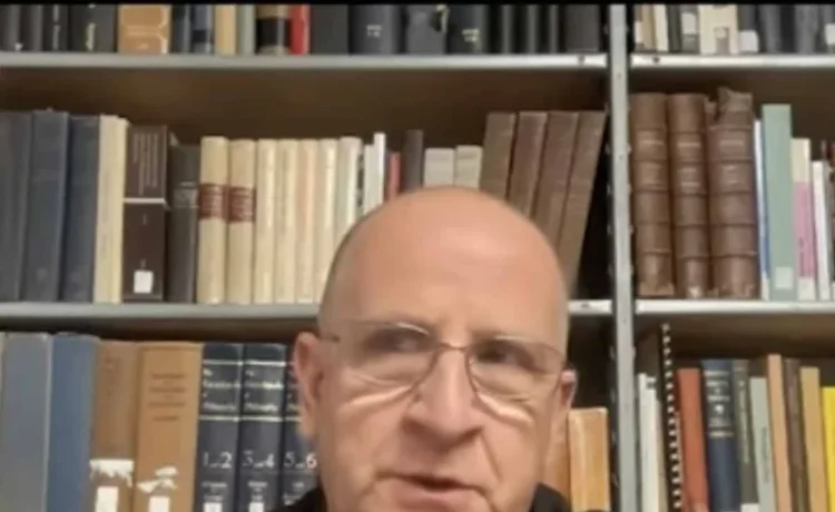 Pausa de Chad Ripperger: el exorcista mediático que arrasa en redes se retira un año