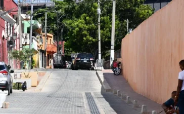 Remodelación en la Zona Colonial: caída del 'muro de la vergüenza' transforma acceso a Santa Bárbara