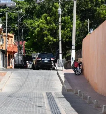 Remodelación en la Zona Colonial: caída del 'muro de la vergüenza' transforma acceso a Santa Bárbara