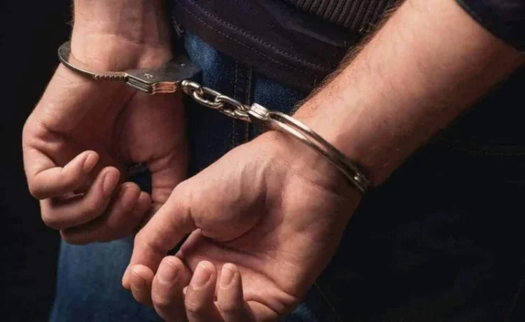 EE. UU. deporta a dominicano requerido por homicidio y asociación de malhechores en Villa Consuelo