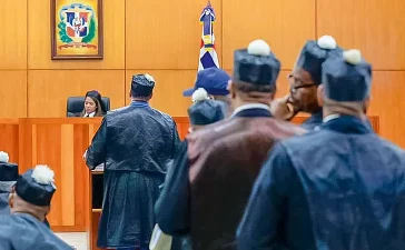 Justicia dominicana: neutral para invertir, pero costosa para las pymes, según estudio