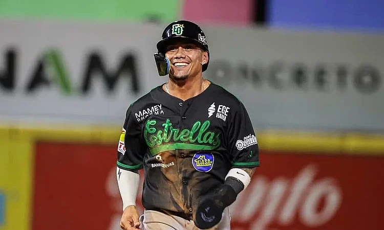 Ismael Munguía: de líder bate en Lidom a la espera de un contrato en MLB