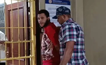 Repatriado desde Jamaica enfrenta este viernes solicitud de prisión preventiva por homicidio de camionero en Santiago