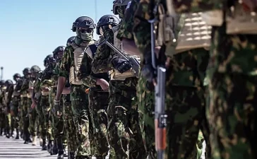 Bukele amenaza a pandillas haitianas tras desaparición de cuatro militares salvadoreños