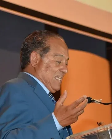 Exrector de la UASD denuncia clientelismo en nombramientos y advierte sobre futuro de la educación superior