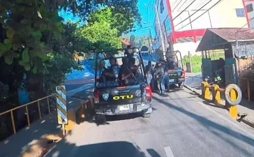 Conflicto en Salcedo se prolonga: huelga suma tercer día entre denuncias de abusos y demandas sociales