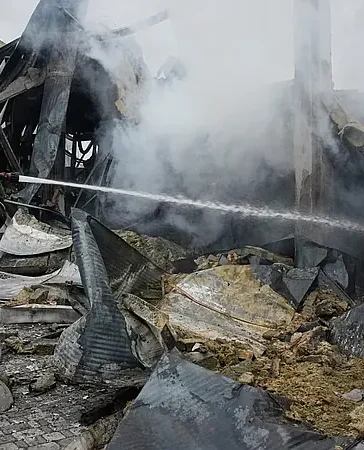 Putin acepta dialogar mientras misiles rusos arrasan Kiev y Moscú reporta 800 drones derribados
