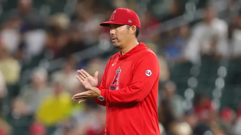 Kurt Suzuki es despedido como mánager de los Angelinos tras una temporada de 100 derrotas