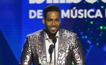 Fuerza Regida arrasa con ocho premios Billboard Latino; Romeo Santos logra cuatro