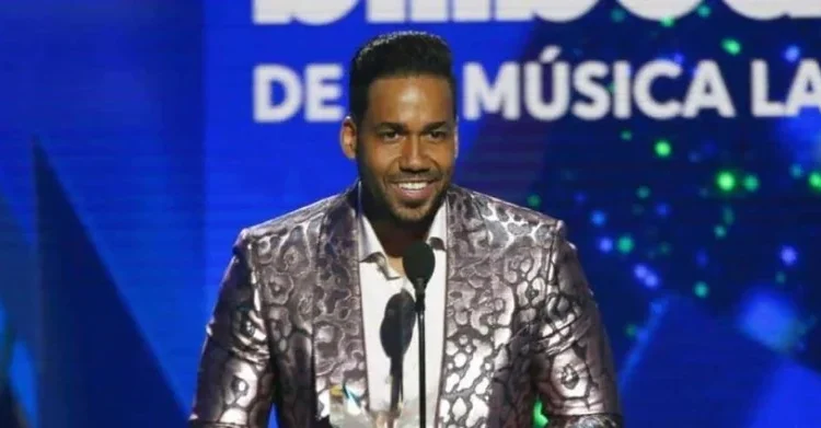 Fuerza Regida arrasa con ocho premios Billboard Latino; Romeo Santos logra cuatro