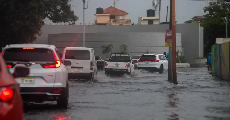 Lluvias extremas: Gran Santo Domingo y siete provincias bajo alerta amarilla por 72 horas
