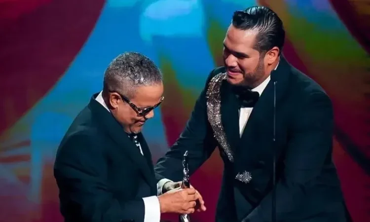 El Torito respalda a Juan Carlos Pichardo como candidato fuerte a los premios de Acroarte