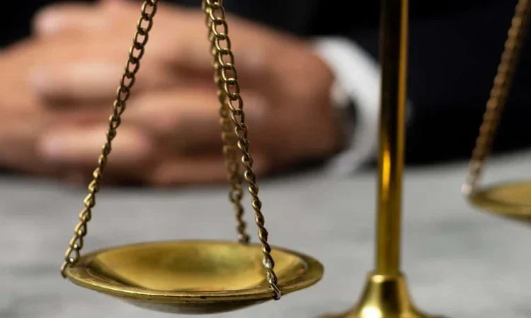 Doble rasero en la justicia dominicana: ejecuciones extrajudiciales vs. impunidad del cuello blanco