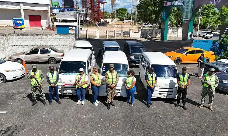 Intrant intensifica fiscalización: seis vehículos retenidos en Ciudad Juan Bosch