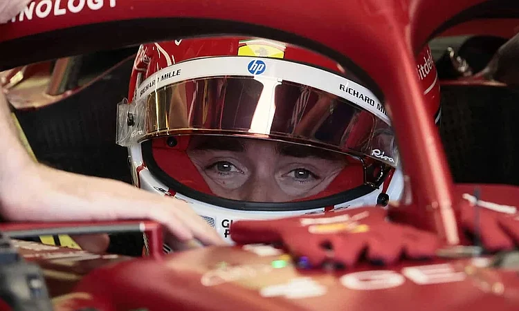Ferrari asoma la cabeza en Austin: Leclerc manda en los Libres 1 y la F1 se aprieta
