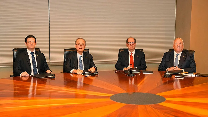 Grupo Popular renueva su cúpula: Grullón presidente ad vitam y Grullón Hernández asume el consejo