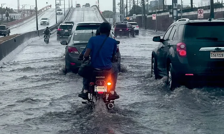 Vaguada mantiene en alerta verde a cinco provincias y el Distrito Nacional, según COE