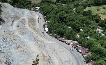 Gobierno acelera liberación de terrenos para modernizar corredor vial Jarabacoa-La Vega