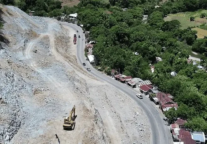 Gobierno acelera liberación de terrenos para modernizar corredor vial Jarabacoa-La Vega