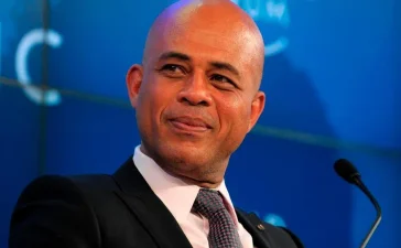 Martelly desafía sanciones internacionales y se lanza a la presidencia de Haití