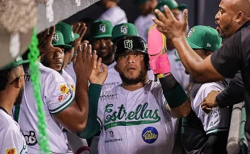Liceo pierde el paso invicto y empata en la cima tras caer 8-3 ante las Estrellas