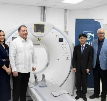 Japón fortalece salud dominicana con cuarto tomógrafo entregado al Darío Contreras