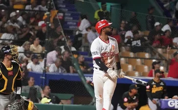 Escogido se apoya en Guzmán y relevo para vencer a Águilas en la LIDOM