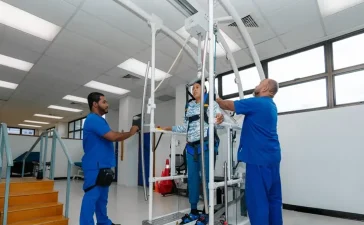 Plaza de la Salud estrena en el país tecnología robótica única en Latinoamérica para rehabilitación