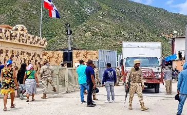 Frontera dominico-haitiana: comercio activo en Jimaní pese a refuerzo militar y crisis en Haití