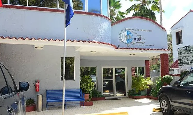 ADV en la cuerda floja: fundador advierte que exclusión de privados le costaría su registro sindical