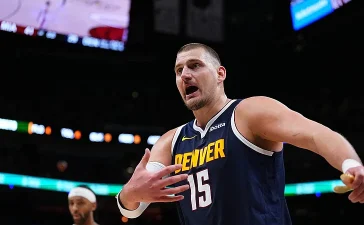 Jokic acecha el récord de Westbrook con su triple-doble 199 en la NBA