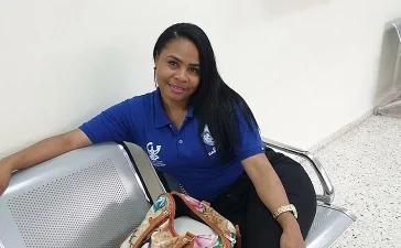 Enfermera muere en accidente de ambulancia que trasladaba a menor herido de bala