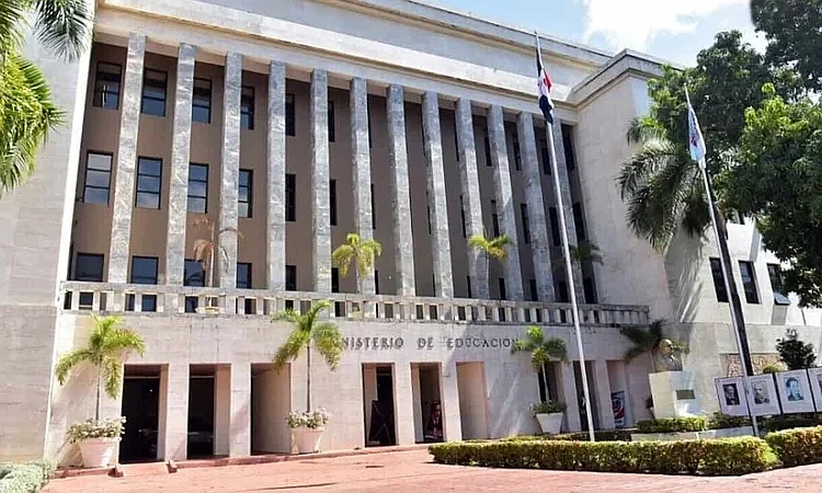 Minerd completa el 99.29 % del retroactivo docente y deja 679 casos en revisión