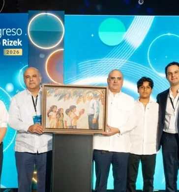 Liderazgo y ética: el contrapeso humano a la inteligencia artificial en el debate empresarial dominicano