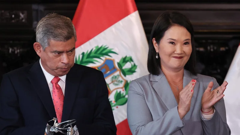 SIP denuncia escalada de amenazas contra periodistas en Perú y señala al Congreso