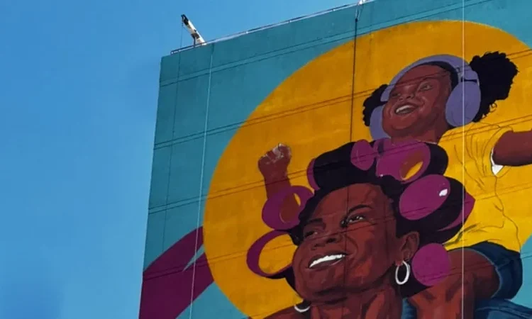 Angurria rompe récord con mural de 260 pies en el Bronx y consolida el arte dominicano en EE. UU.