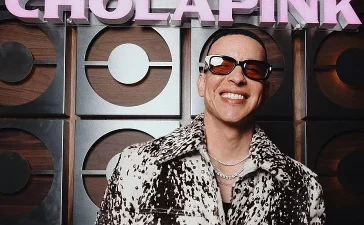 Daddy Yankee sorprende con Cholapink, su restaurante de comida peruana en Nueva York