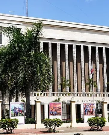 Pago retroactivo docente: 8,319 excluidos y 1,290 con resultados insuficientes, según Educación