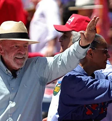 Lula se impone en Brasil y frena el avance derechista en América Latina