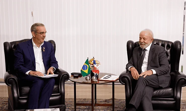 Abinader extiende felicitación a Lula y apuesta por una región más unida