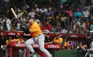 Águilas Cibaeñas sorprenden al Licey con remontada 9-5 en el Quisqueya