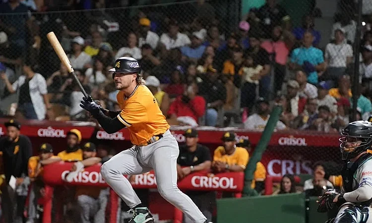 Águilas Cibaeñas sorprenden al Licey con remontada 9-5 en el Quisqueya