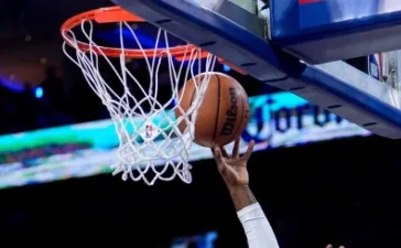Detroit mantiene el invicto: Cunningham brilla con 26 puntos y los Pistons superan 106-93 a Filadelfia